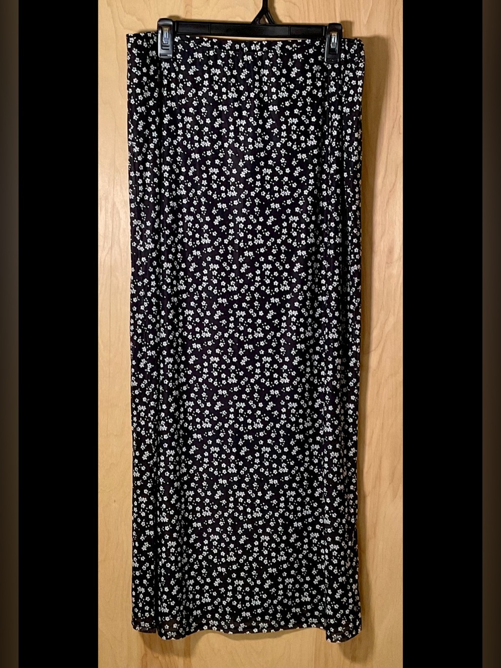 No Boundaries Floral Maxi Skirt - Like New